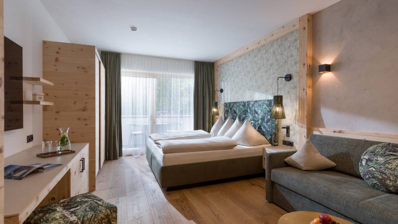 Doppelbett im Family Resort 4*S Seetal im Zillertal